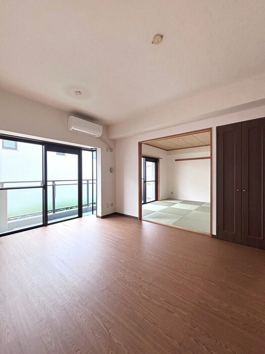 物件内観写真8　(居室)