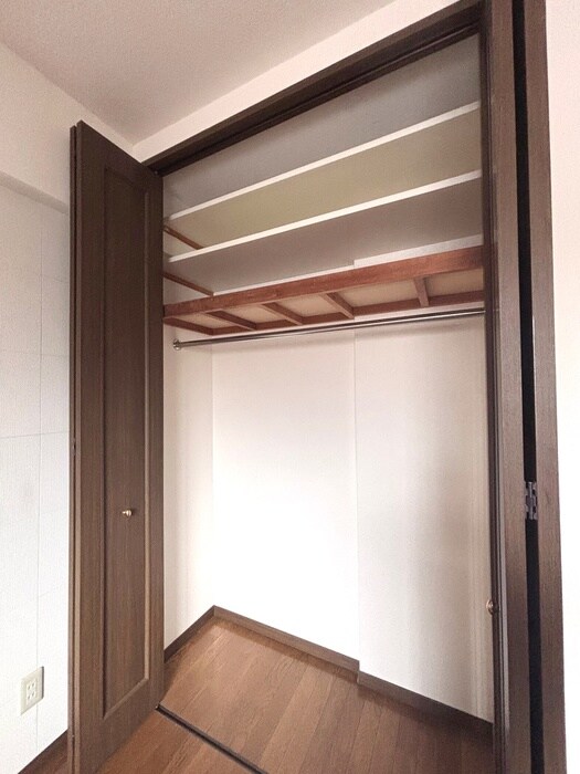 物件内観写真11　(収納)