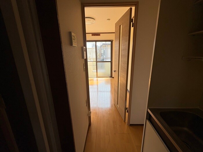 物件内観写真19　(廊下)
