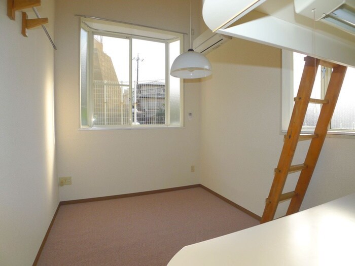 物件内観写真7　(居室)