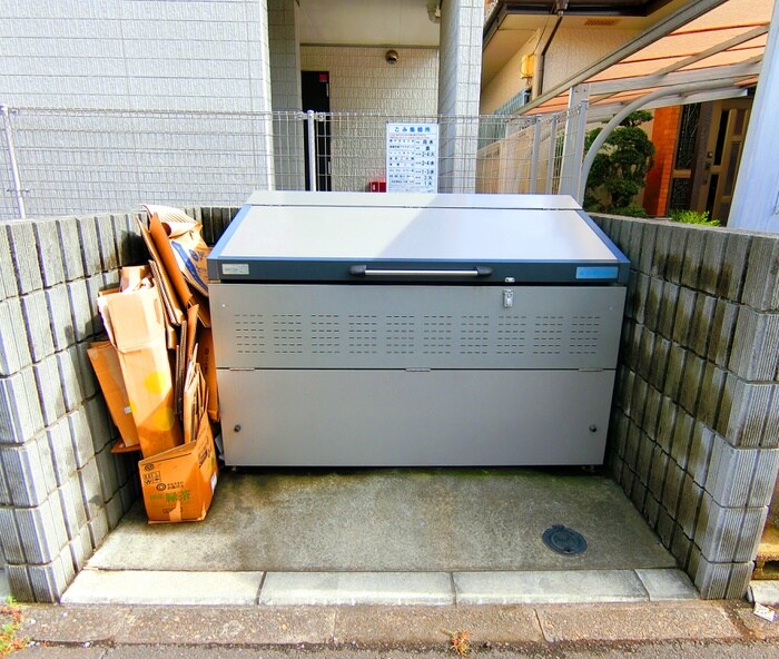 物件外観写真4　(建物設備)