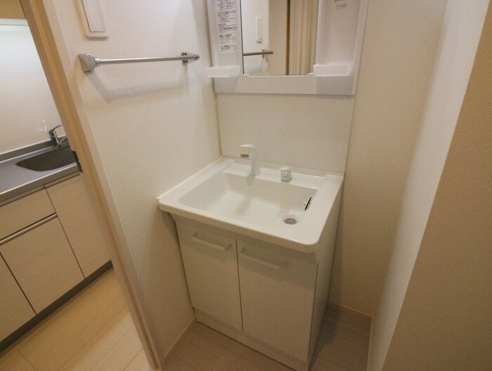 物件内観写真11　(洗面)