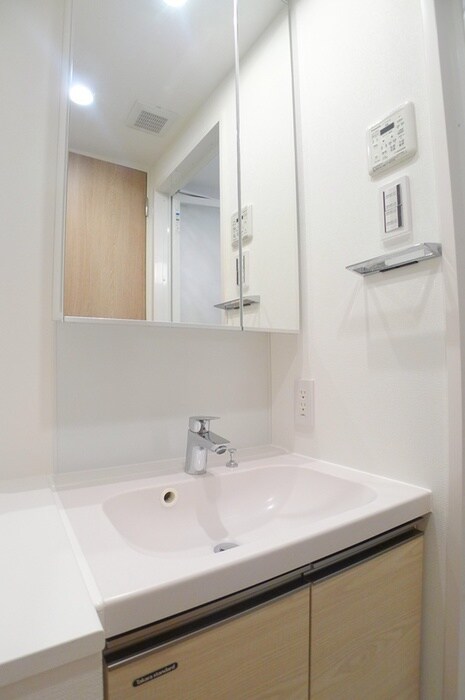 物件内観写真9　(洗面)