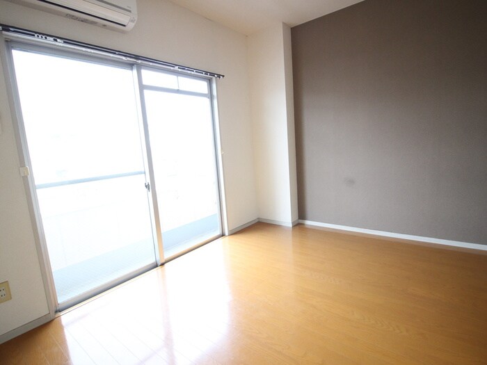 物件内観写真11　(居室)