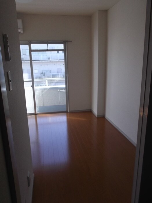 物件内観写真15　(居室)