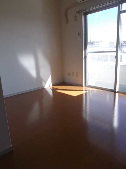 物件内観写真16　(居室)