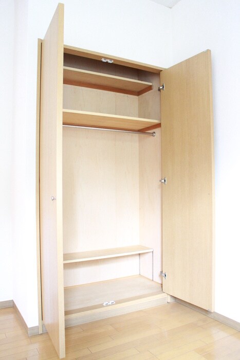 物件内観写真15　(収納)