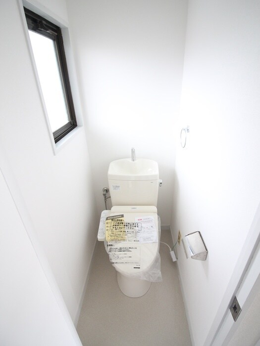 物件内観写真13　(トイレ)