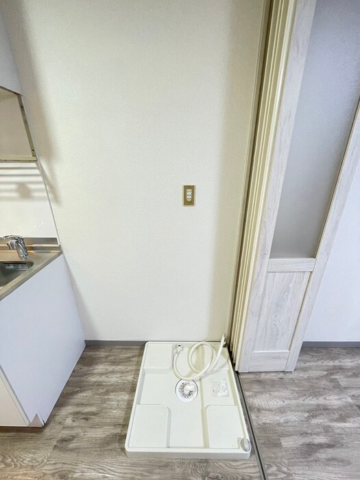 物件内観写真13　(洗濯機置場)