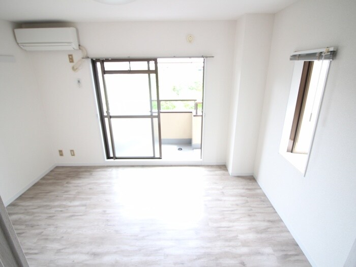 物件内観写真20　(居室)