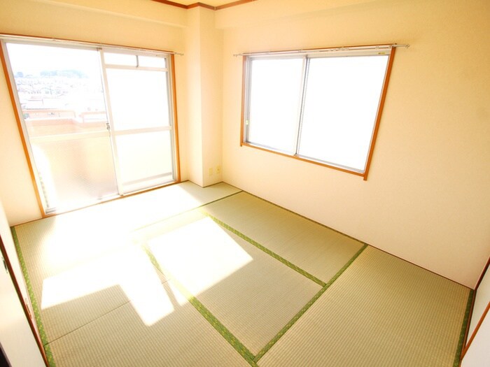 物件内観写真9　(居室)