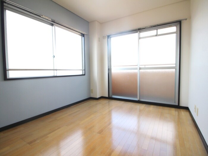 物件内観写真19　(室内からの展望)