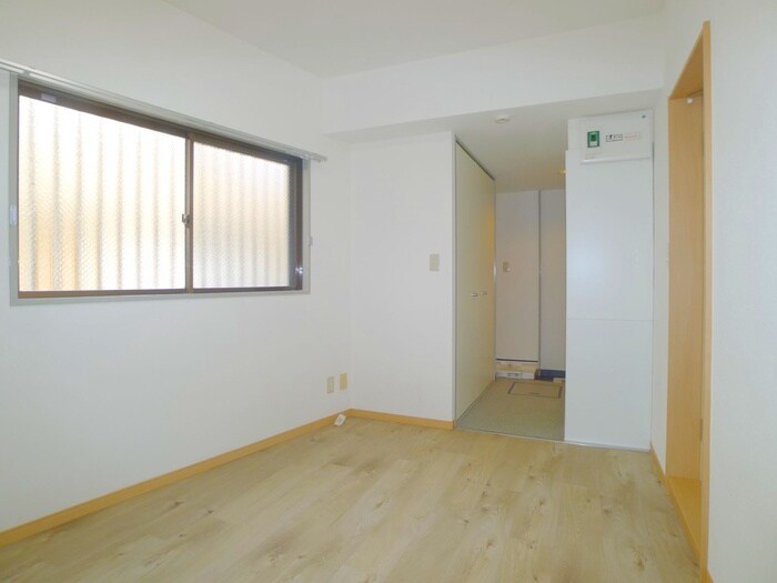 物件内観写真11　(居室)