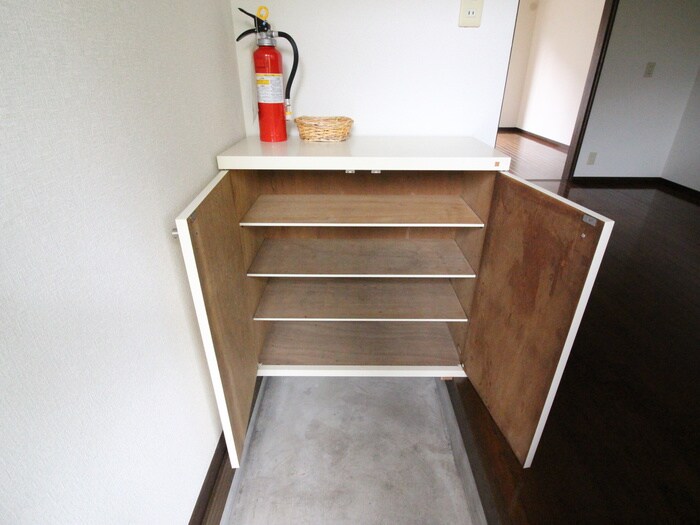 物件内観写真18　(靴箱)