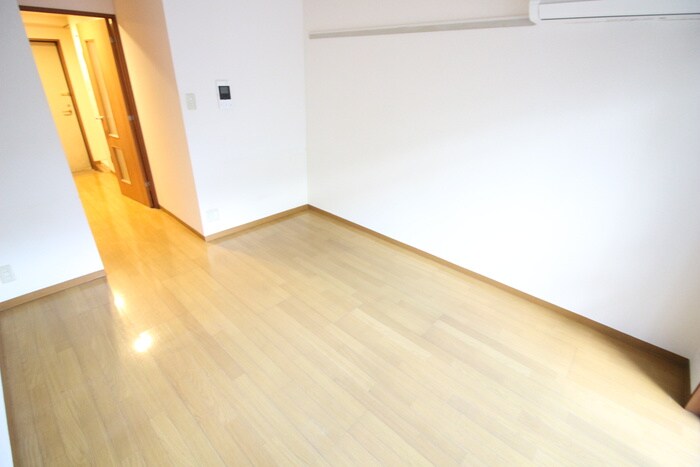 物件内観写真18　(居室)