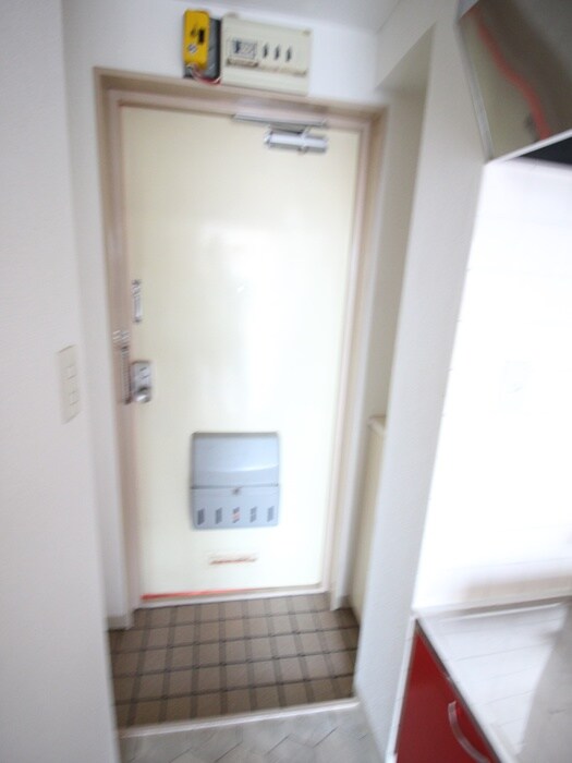 物件内観写真14　(玄関)