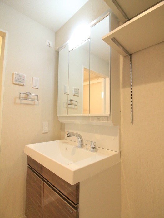 物件内観写真12　(洗面)