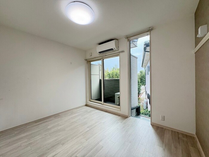 物件内観写真8　(居室)