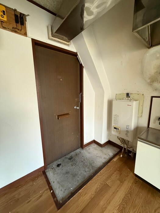 物件内観写真15　(玄関)