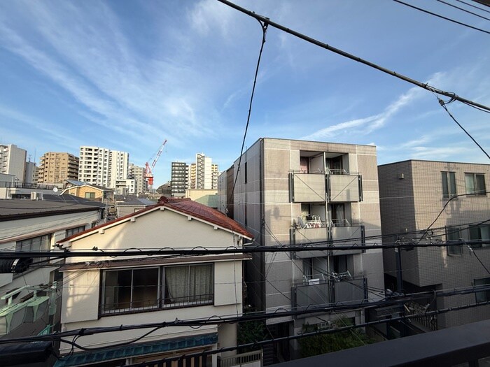 物件内観写真16　(室内からの展望)