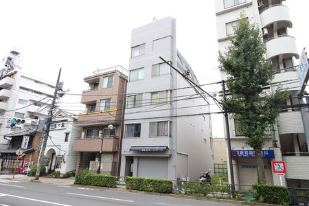 尾上ビル外観写真