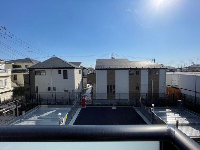 物件内観写真17　(室内からの展望)