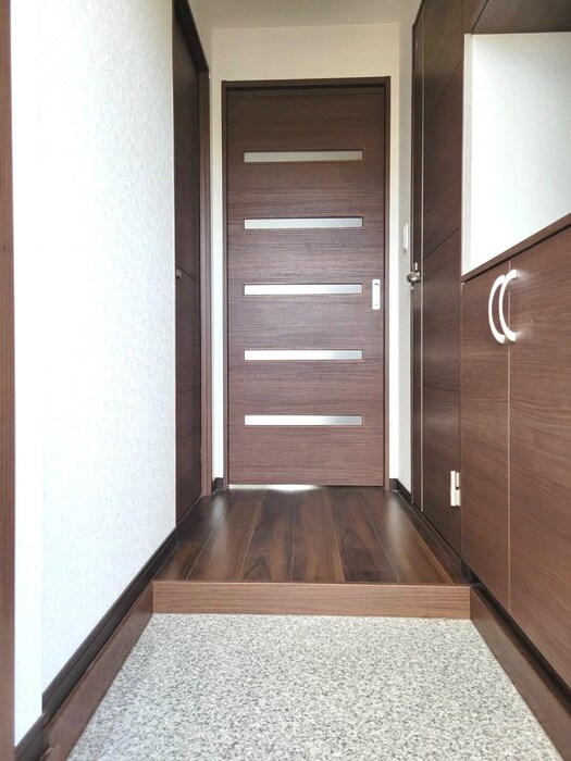 物件内観写真16　(廊下)