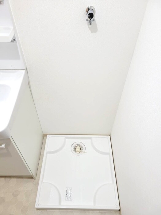 物件内観写真17　(洗濯機置場)