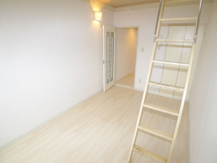 物件内観写真10　(居室)