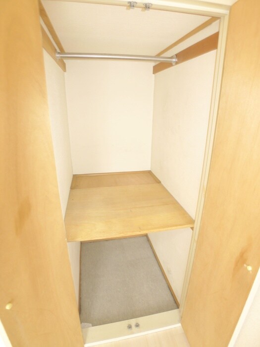 物件内観写真13　(収納)