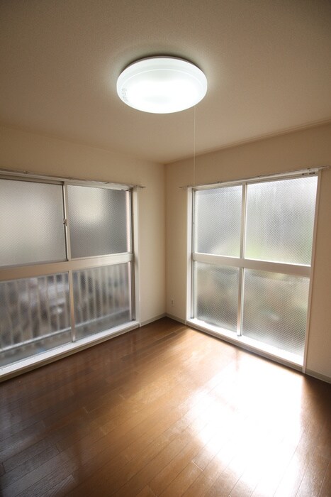 物件内観写真9　(居室)