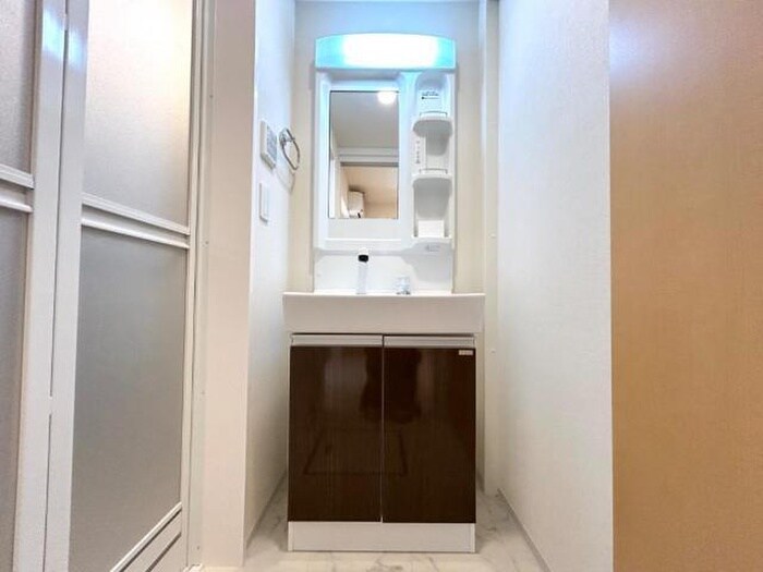 物件内観写真10　(洗面)