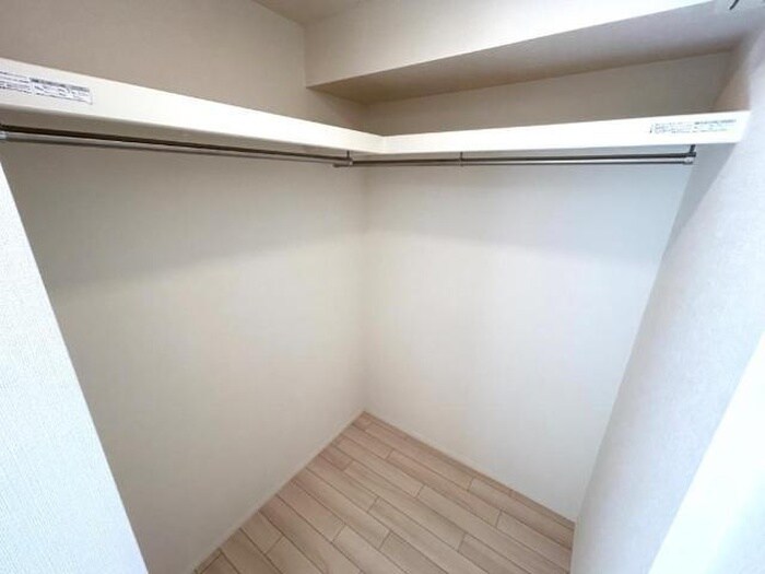 物件内観写真11　(収納)