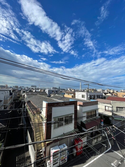 物件内観写真17　(室内からの展望)