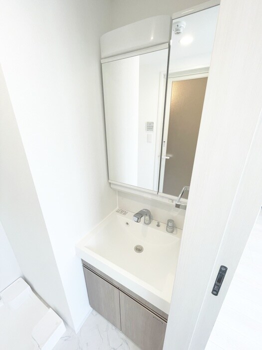 物件内観写真12　(洗面)