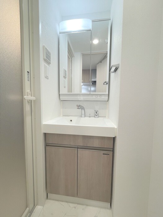 物件内観写真13　(洗面)