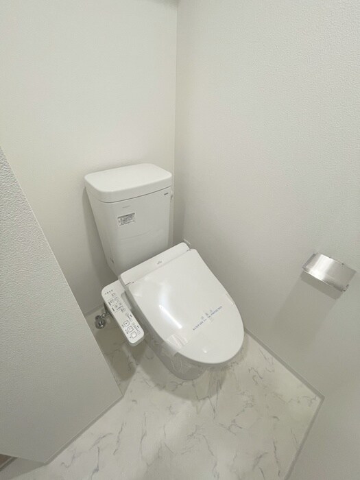 物件内観写真15　(トイレ)