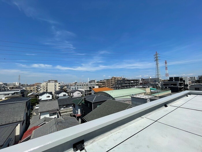 物件内観写真16　(室内からの展望)