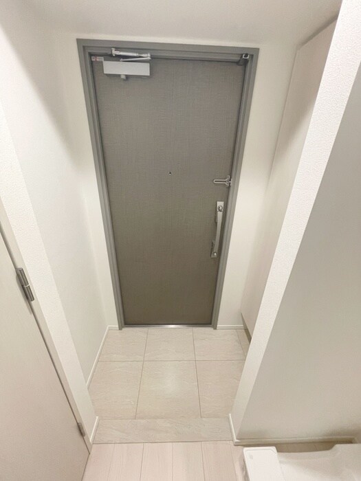 物件内観写真21　(玄関)
