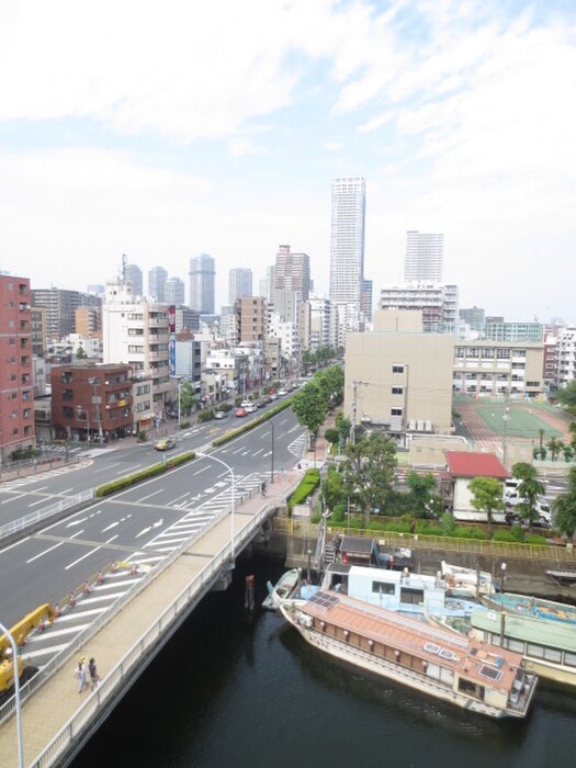 物件内観写真20　(室内からの展望)