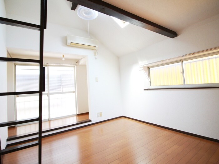 物件内観写真7　(居室)