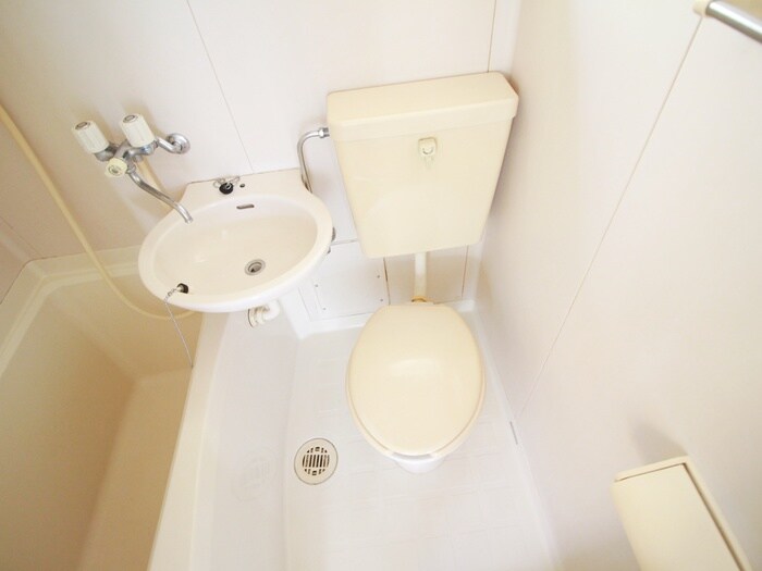 物件内観写真14　(トイレ)