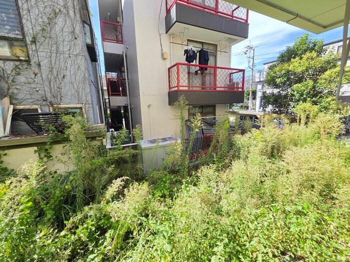 物件内観写真15　(室内からの展望)