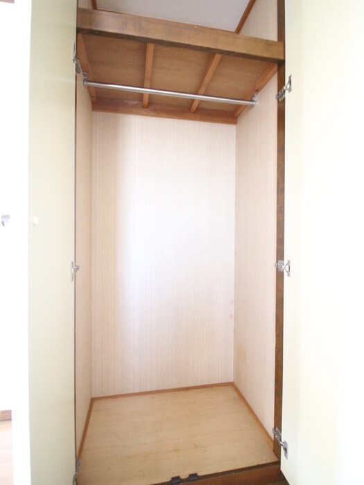 物件内観写真15　(収納)