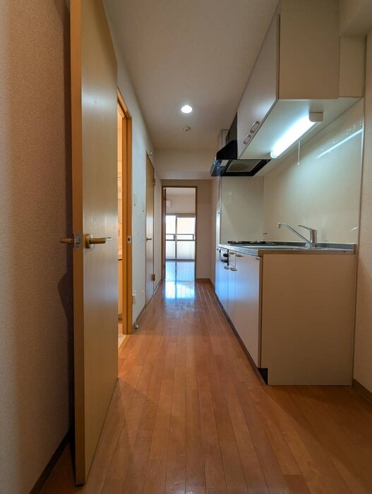 物件内観写真8　(廊下)