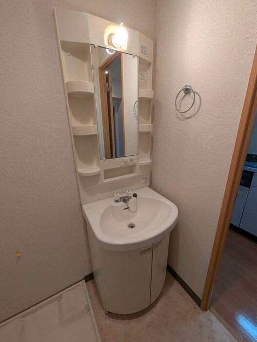 物件内観写真12　(洗面)