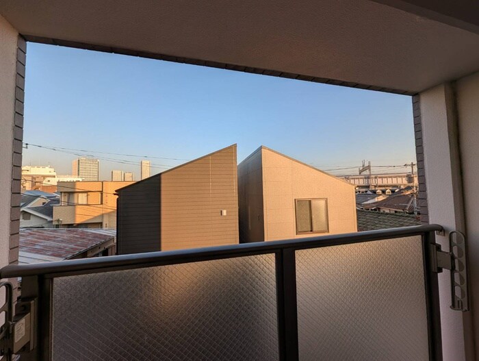 物件内観写真16　(室内からの展望)