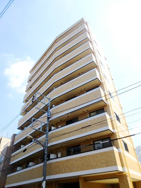 Blanc*Jaune町屋駅前外観写真