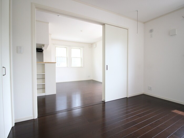 物件内観写真10　(居室)