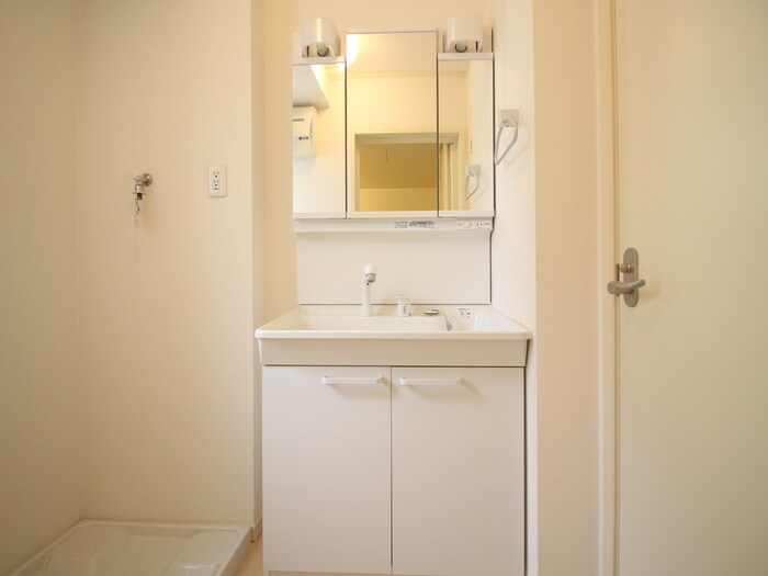 物件内観写真12　(洗面)